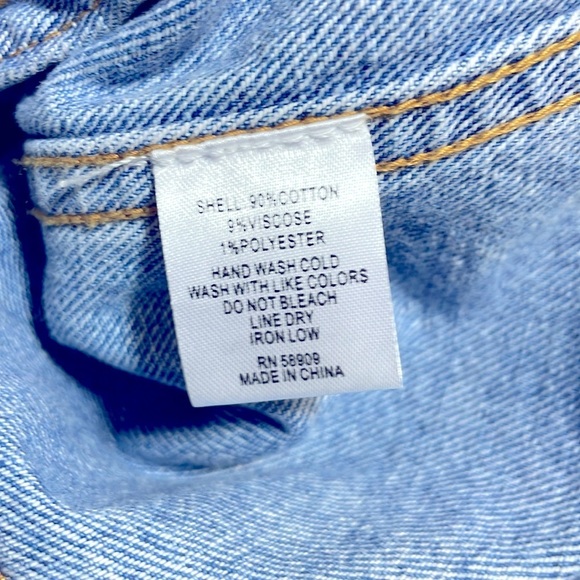 Gianni Bini Distressed Trucker Jean Jacket sz med - Picture 7 of 11